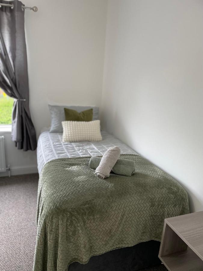 Comfy Home For Contractors And Families With Free Parking - Sage View Aldershot Exteriér fotografie